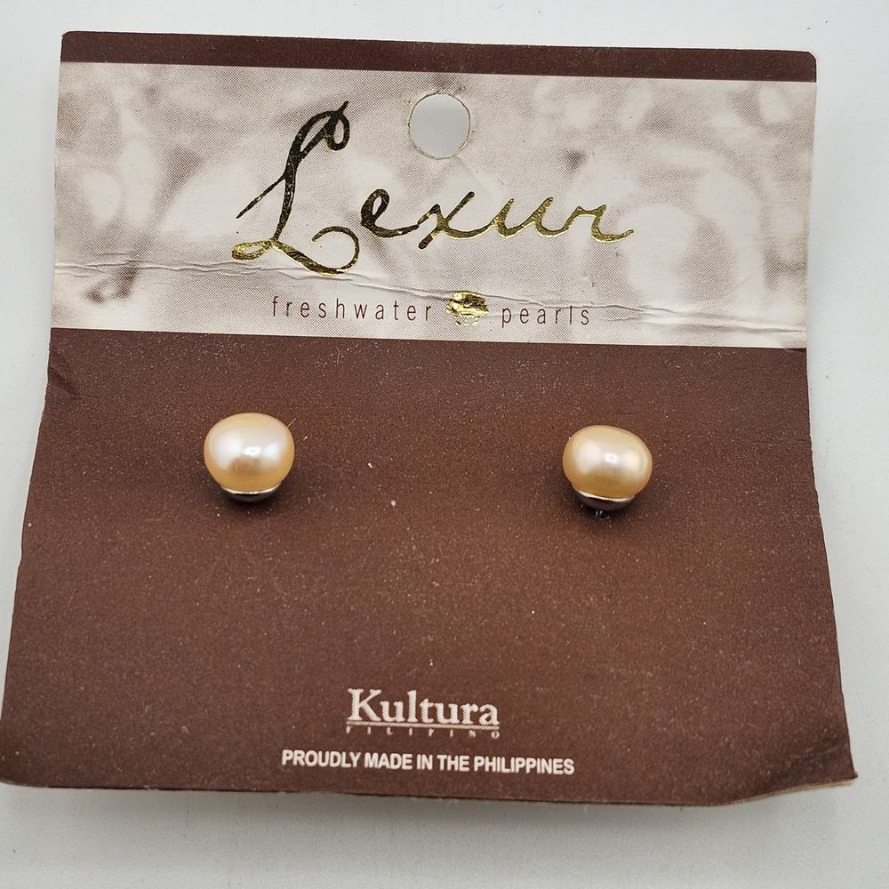 Brand New Freshwater Pearl Earrings‎ NWT Stud Earring